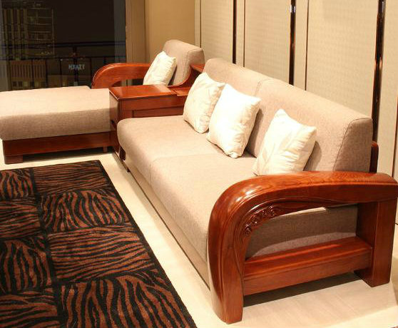 现代小户型客厅实木沙发装修效果图——家具选择与搭配指南